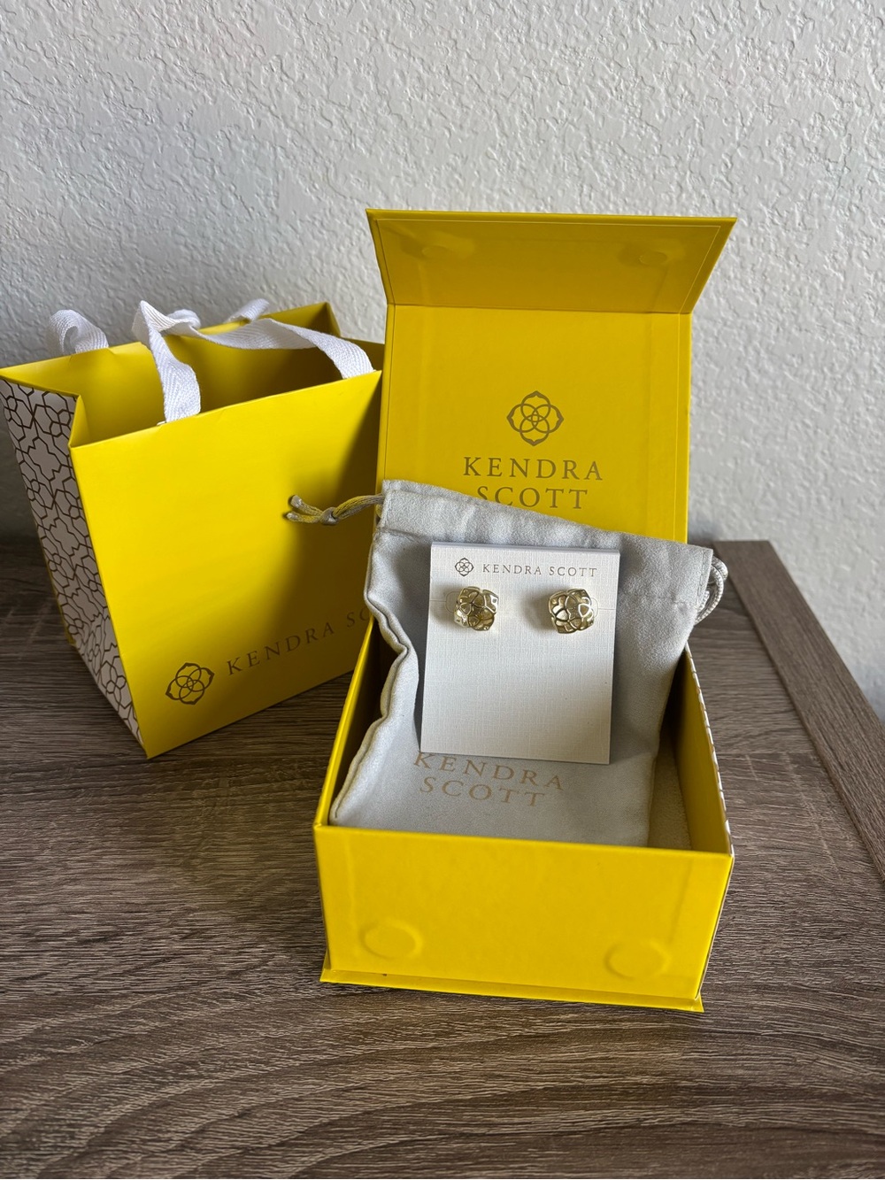 Kendra Scott Gold Earrings with gift box